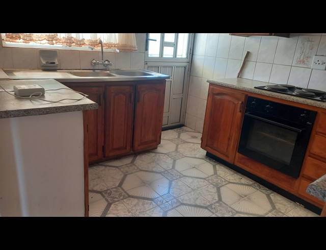 3 BEDROOM HOUSE RENTED IN UMLAZI BB